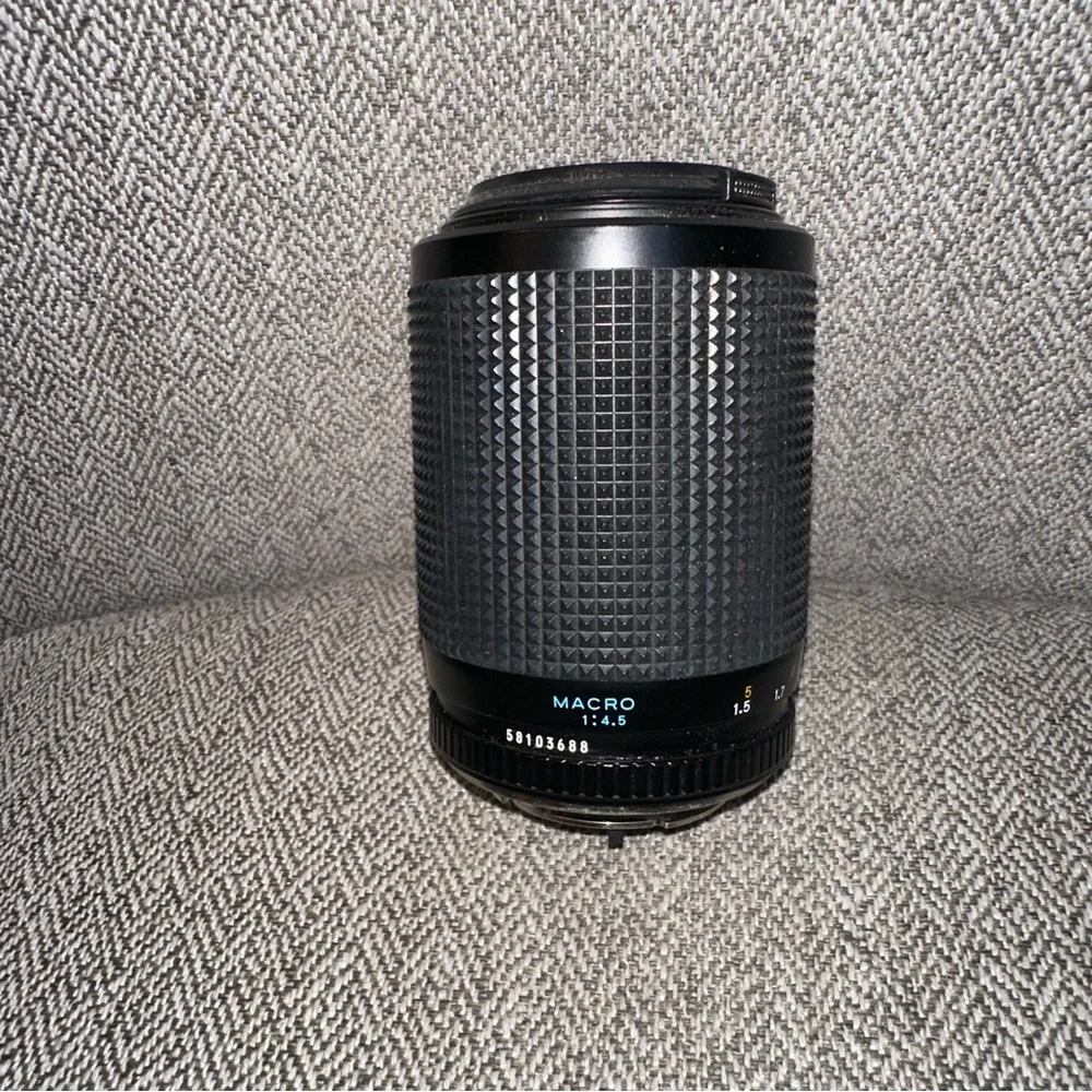 Minolta MD 70-210mm/f4.5-5.6 Macro Lens GREAT CONDITION